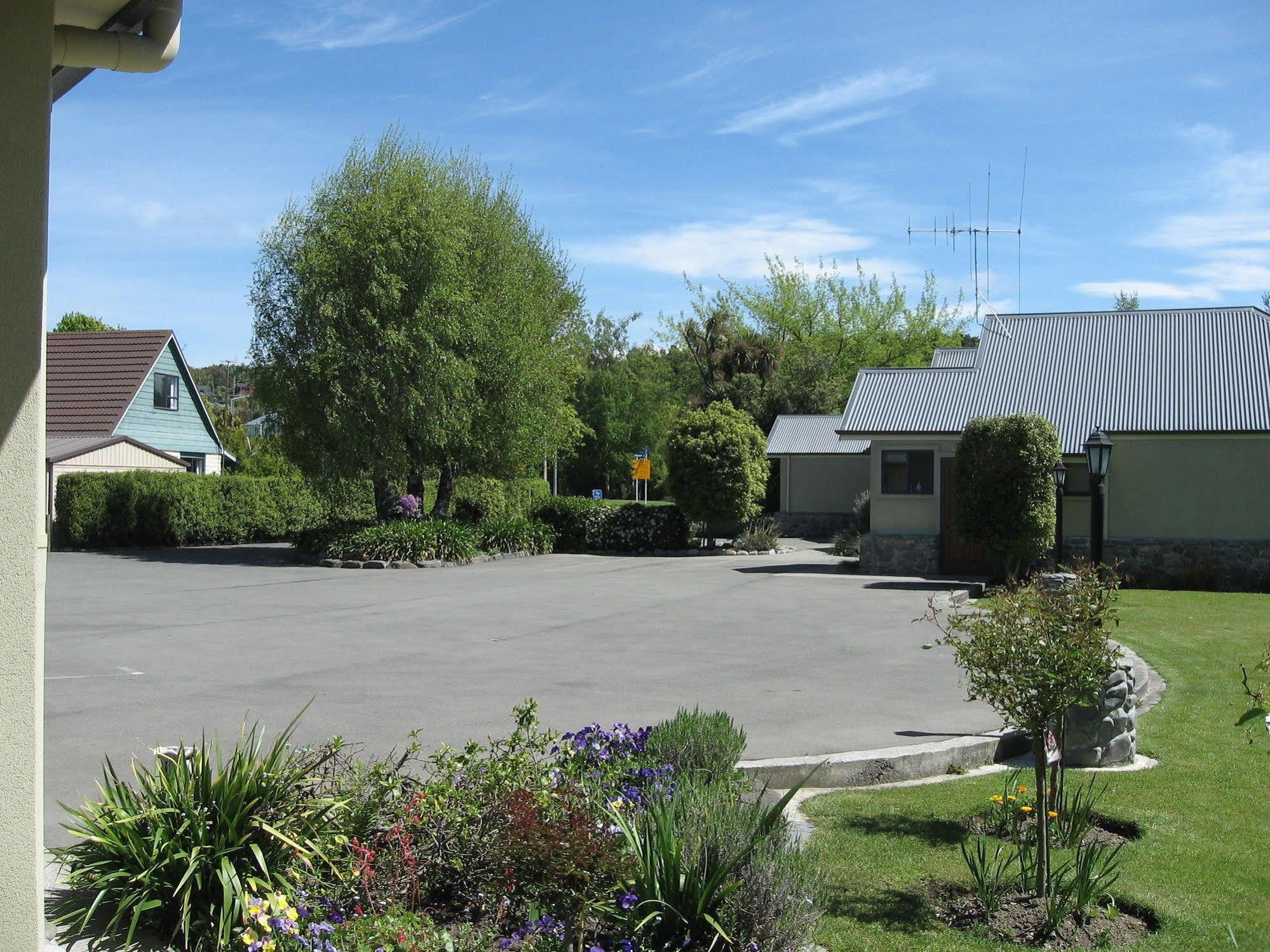 Four Peaks Motel 제랄딘 외부 사진